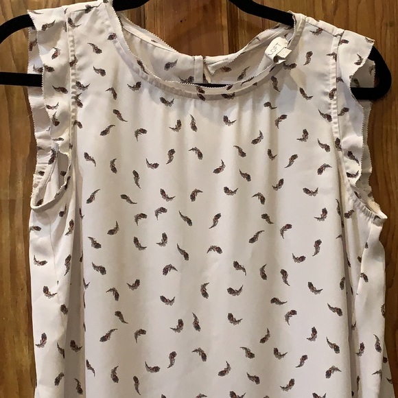 Loft ruffle cap sleeve feather top PXS - Picture 3 of 5